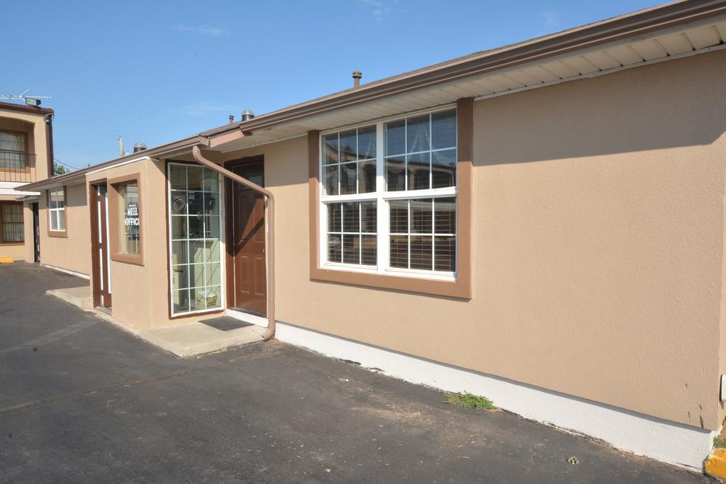 Newcastle Motel Exterior photo
