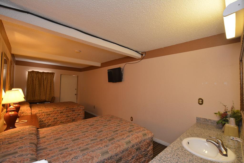 Newcastle Motel Exterior photo